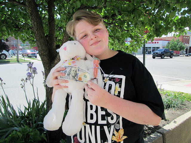 BUNNY WITH MONEY WINNER